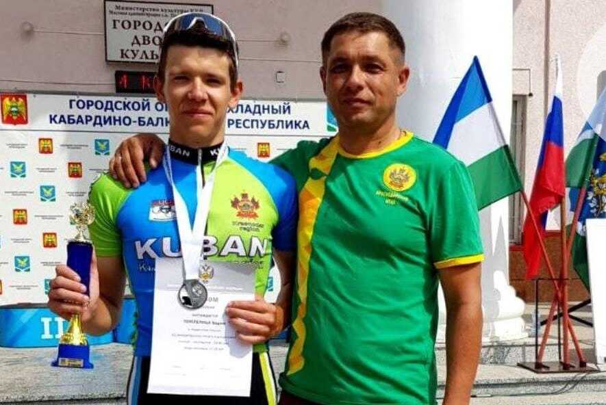 ПОЗДРАВЛЯЕМ! На всероссийских соревнованиях по велосипедному спорту студент КГУФКСТ Вадим Перепелица завоевал три медали.