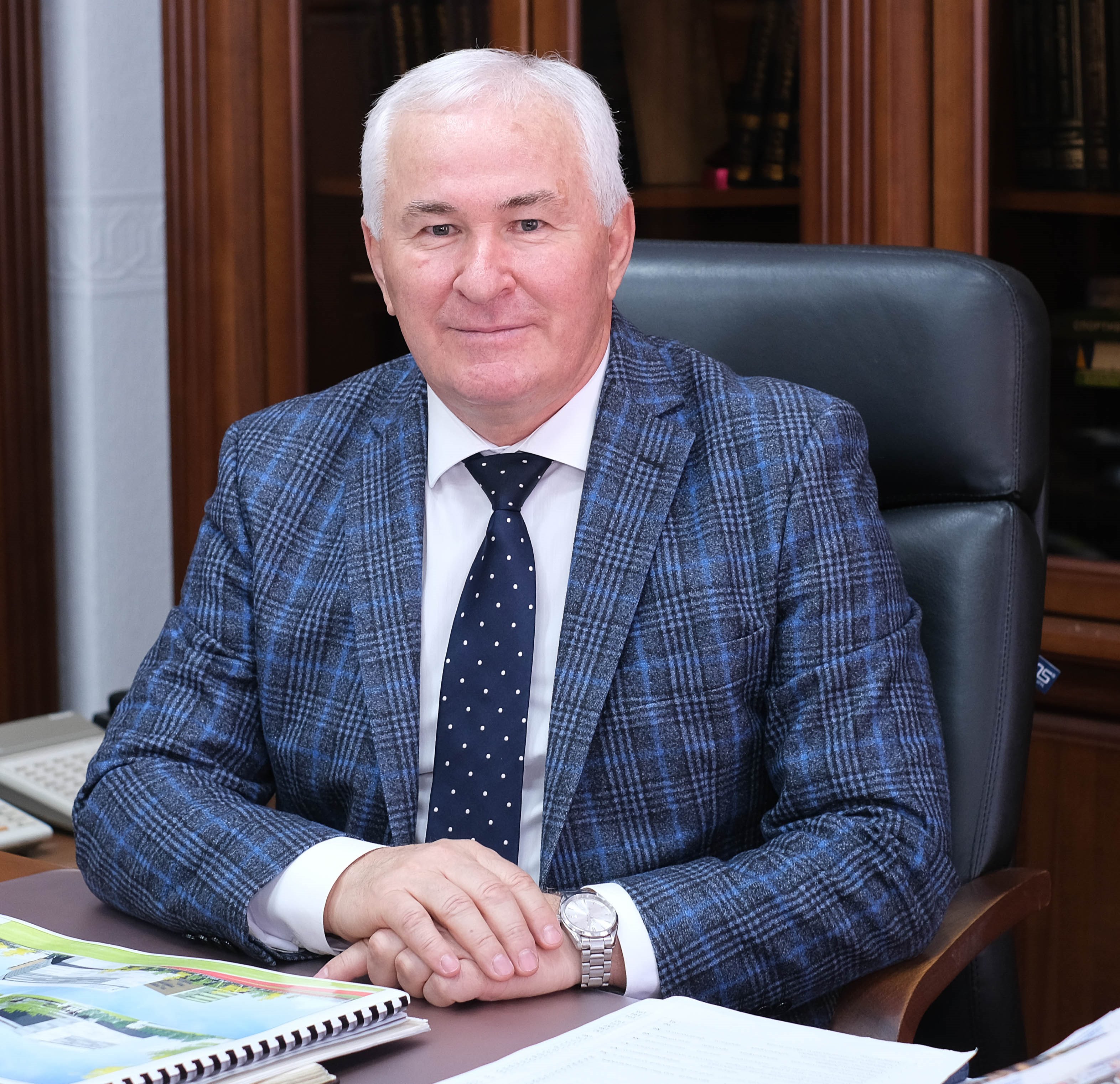 Ректору университета профессору С.М. Ахметову присвоено звание «Почётный гражданин города Ейска».