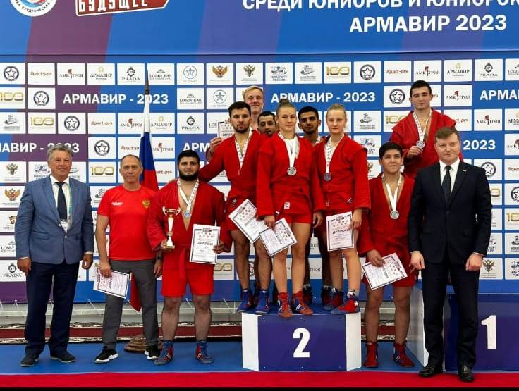 ПОЗДРАВЛЯЕМ! Сборная КГУФКСТ заняла второе командное место на Чемпионате студенческой лиги самбо.
