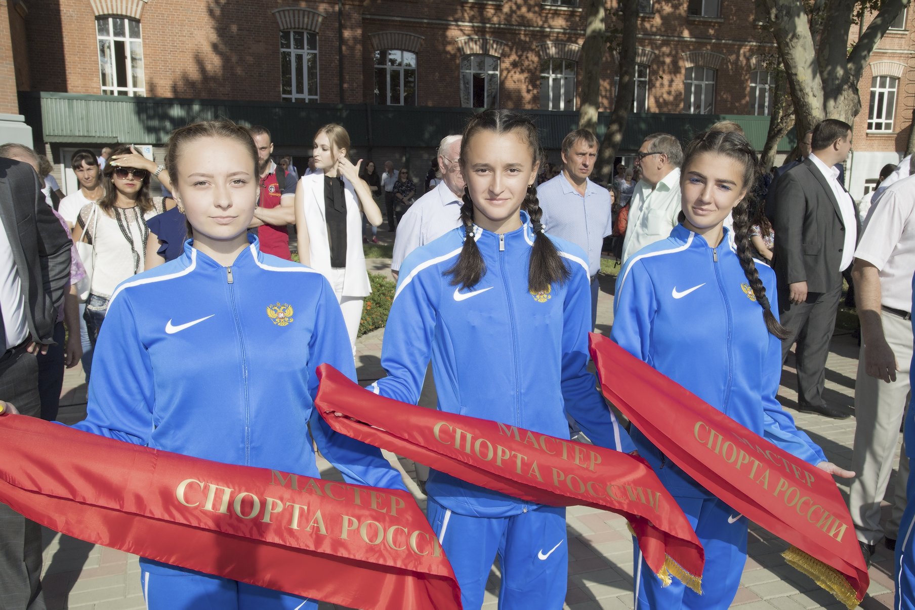 Торжественная линейка, посвящённая началу учебного года (02.09.2019)