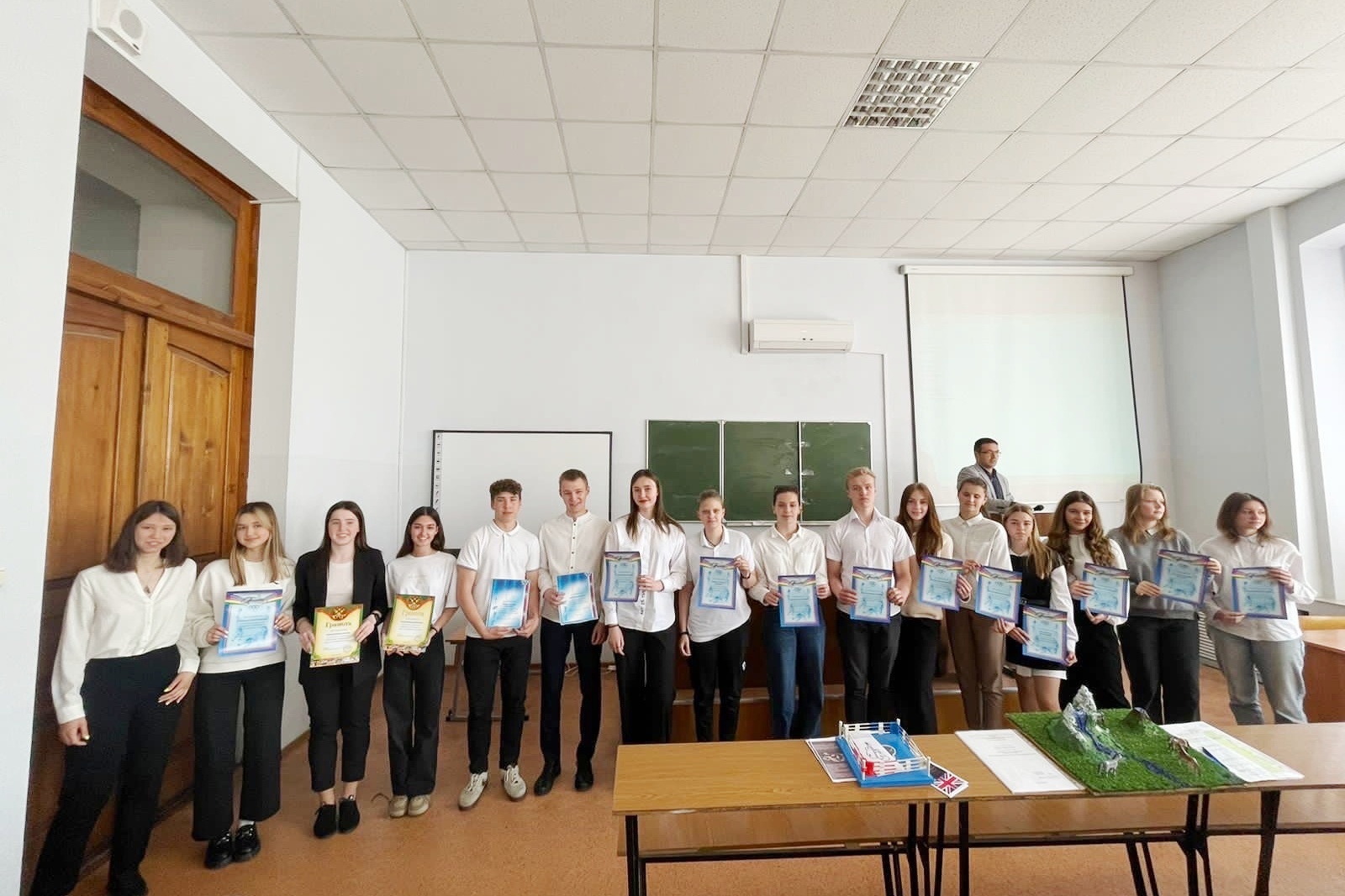 В Гуманитарном колледже КГУФКСТ прошла студенческая конференция обучающихся 1 курса.