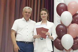 Вручение дипломов: Факультет сервиса и туризма (10.07.2019)