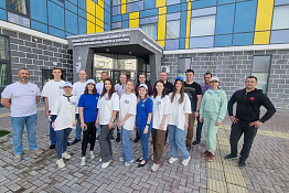 В КГУФКСТ высадили аллею в честь погибших выпускников - участников СВО.