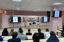 В КГУФКСТ состоялась встреча обучающихся вуза с руководителем Центра водных видов спорта С.А. Мясищевым.