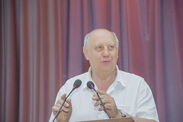 Выпускникам - 2023 факультета физической культуры вручены дипломы бакалавров.