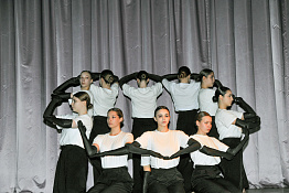 В Кубанском государственном университете физической культуры, спорта и туризма прошел праздничный новогодний концерт.