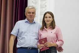 Вручение дипломов: Гуманитарный колледж (04.07.2019)