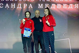 ПОЗДРАВЛЯЕМ! Студентка КГУФКСТ завоевала бронзу на международном турнире по вольной и женской борьбе.