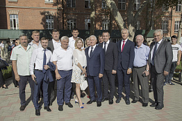 Торжественная линейка, посвящённая началу учебного года (02.09.2019)