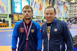 ПОЗДРАВЛЯЕМ! Студент Дмитрий Чигирев стал серебряным призером первенства России по греко-римской борьбе среди молодёжи до 24-х лет. 