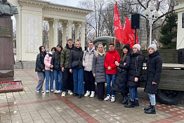 Студенты гуманитарного колледжа посетили реконструкцию событий в честь 80-летия со дня освобождения г. Краснодара от немецко-фашистских захватчиков.