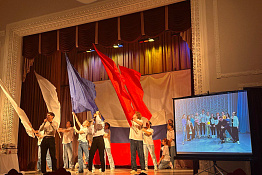 Факультет сервиса и туризма и факультет спортивного менеджмента, педагогики и психологии провели смотр художественной самодеятельности.