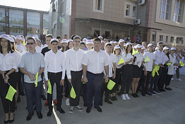 Торжественная линейка, посвящённая началу учебного года (02.09.2019)