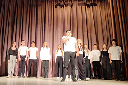 В Гуманитарном колледже КГУФКСТ прошёл конкурс художественной самодеятельности.