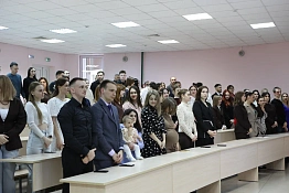 Поздравляем выпускников заочной формы обучения, факультета адаптивной и оздоровительной физической культуры 2026 года!