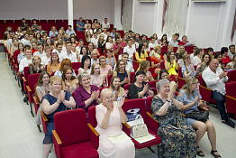 Вручение дипломов: Гуманитарный колледж (04.07.2019)