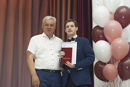 Вручение дипломов: Факультет сервиса и туризма (10.07.2019)