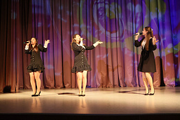 В Кубанском государственном университете физической культуры, спорта и туризма прошел праздничный новогодний концерт.