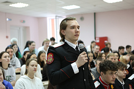 В КГУФКСТ состоялась встреча обучающихся с депутатом Государственной Думы Федерального Собрания Российской Федерации Николаем Александровичем Долудой.