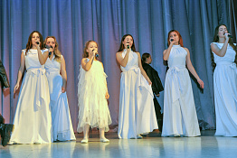 В КГУФКСТ прошел праздничный концерт ко Дню защитника Отечества.