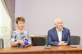 Ректор университета профессор С.М. Ахметов встретился со студентами-казаками