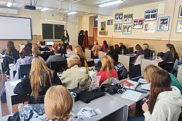 Кафедра общественных коммуникаций провела профориентационные встречи с абитуриентами.