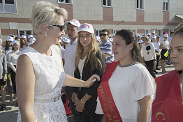 Торжественная линейка, посвящённая началу учебного года (02.09.2019)