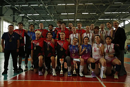 Сборные команды КГУФКСТ по волейболу завоевали золото на турнире в рамках XXXIV Универсиады Кубани среди высших учебных заведений.