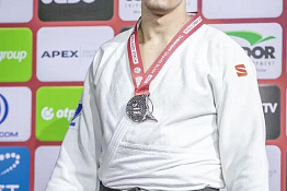 Студент КГУФКСТ завоевал серебро на турнире «Большого шлема» по дзюдо.