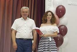 Вручение дипломов: Факультет сервиса и туризма (10.07.2019)