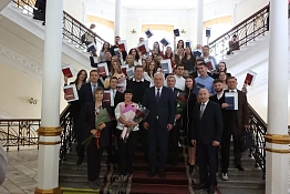 Поздравляем выпускников заочной формы обучения, факультета магистерской подготовки 2026 года!