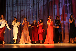 В Кубанском государственном университете физической культуры, спорта и туризма прошел праздничный новогодний концерт.