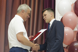 Вручение дипломов: Факультет сервиса и туризма (10.07.2019)