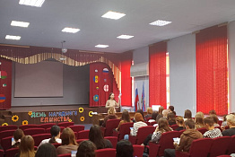 Кафедра общественных коммуникаций провела профориентационные встречи с абитуриентами.