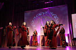 В КГУФКСТ прошел фестиваль национальных культур «Родина моя и все мы в ней одна семья».