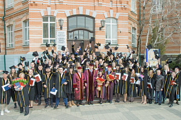 Более 400 выпускников КГУФКСТ получили дипломы бакалавров и магистров заочной формы обучения. 