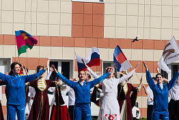 Студенты КГУФКСТ приняли участие во Всероссийской акции «Из Крыма и Севастополя с любовью», приуроченная к празднованию Дня воссоединения Республики Крым и города Севастополя с Российской Федерацией