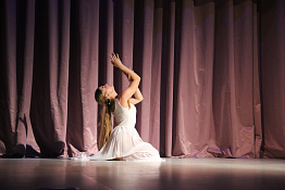 Смотр-конкурс художественной самодеятельности гуманитарного колледжа (07.11.2019)