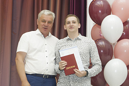 Вручение дипломов: Факультет сервиса и туризма (10.07.2019)