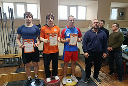 День тренера отметили по‑спортивному: студенты сразились в мас‑рестлинге