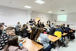 Магистрант Ли Цзиньпэнь провел для обучающихся мастер-класс по китайской народной традиционной медицине.