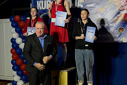 ПОЗДРАВЛЯЕМ! Студентка Гуманитарного колледжа КГУФКСТ - победитель международного турнира по боксу.