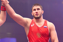 Студент КГУФКСТ завоевал золото на чемпионате России по вольной борьбе среди мужчин!