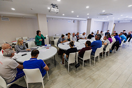 В соответствии с программой обучения КГУФКСТ совместно с ВФВ России были организованы и проведены выездные курсы повышения квалификации.