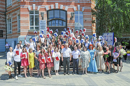 Выпускники факультета спортивного менеджмента, педагогики и психологии торжественно отпраздновали вручение дипломов.
