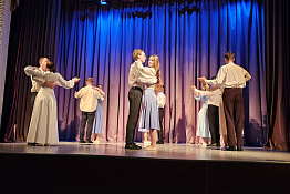 На факультете адаптивной и оздоровительной физической культуры прошел смотр художественной самодеятельности.