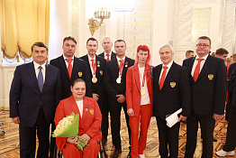 Обучающихся и выпускников вуза чествовали в Кремле на встрече чемпионов и призеров Олимпийских и Паралимпийских игр-2020 с Президентом России.