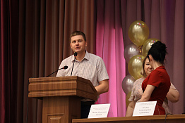 Поздравляем выпускников социально-гуманитарного факультета 2025!