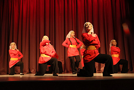 В Кубанском государственном университете физической культуры, спорта и туризма прошел праздничный новогодний концерт.