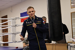 В КГУФКСТ состоялись соревнования по силе удара, посвященные Году защитника Отечества.